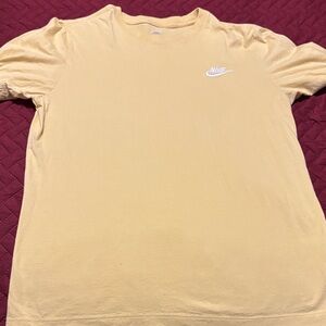 Nike Men's Soft Yellow Tee